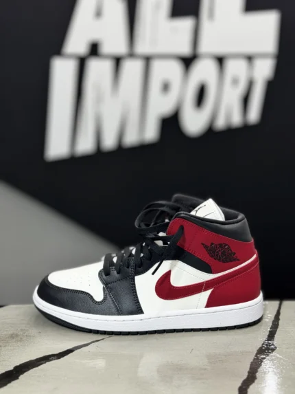 Air Jordan 1 Mid