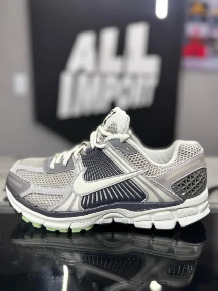 Nike Zoom Vomero 5