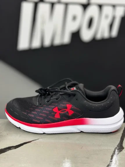 Under Armour Charged Assert
